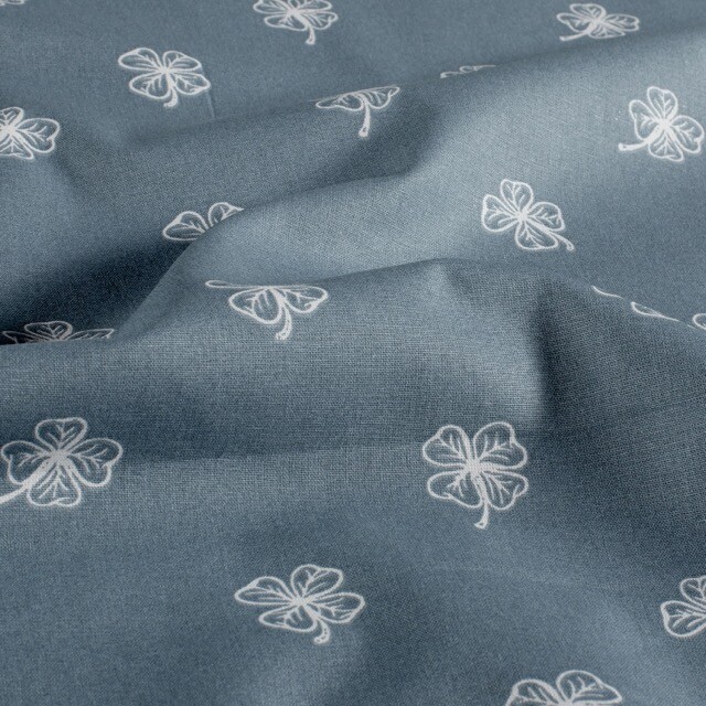 Baumwolle popeline kleeblätter stahlblau