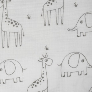 Baumwoll Musselin Giraffen und Elefanten offwhite
